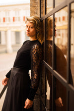 Load image into Gallery viewer, Velvet lace top